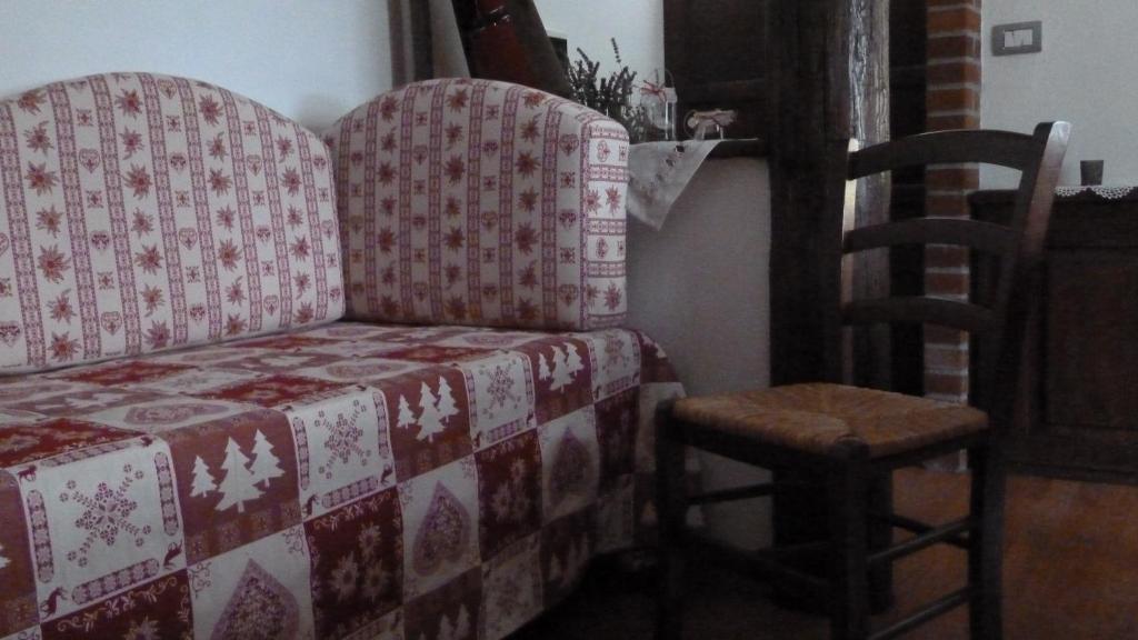 La Peiro Douco Guest House Roure Turin Room photo